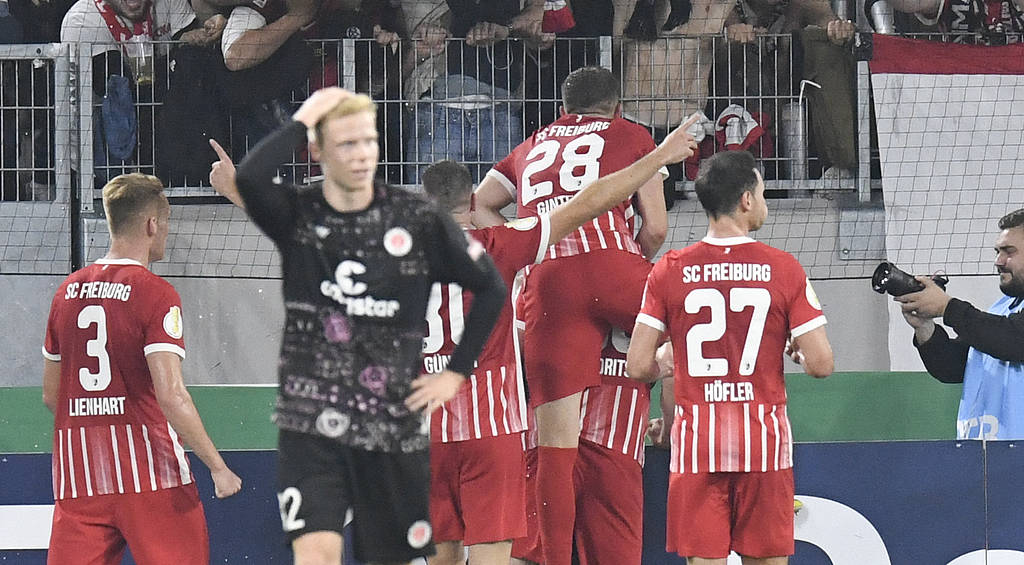 风云突变门兴格拉德巴赫集结日回应争议，西甲版图或变，球迷炸锅，控场能力受关注的简单介绍